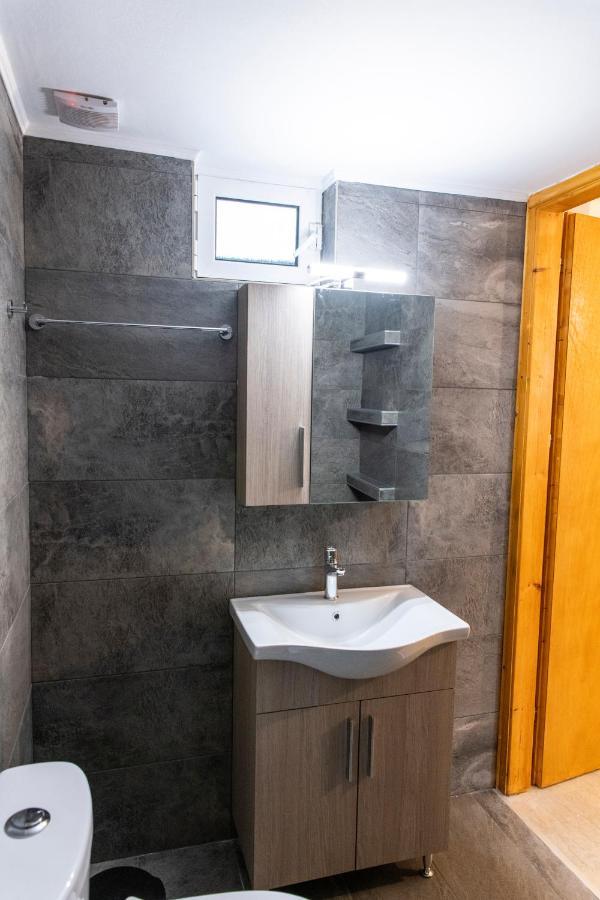Walnut Home Apartment Near Ancient Olympia Крестена Экстерьер фото